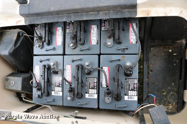 image for item EW9092 1997 EZ GO L1397 golf cart