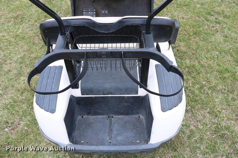 image for item EW9092 1997 EZ GO L1397 golf cart