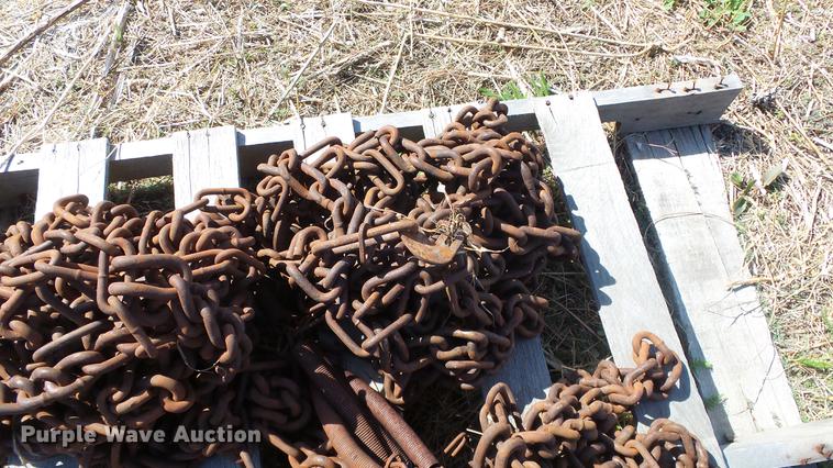 image for item EX9042 (4) motor grader tire chains