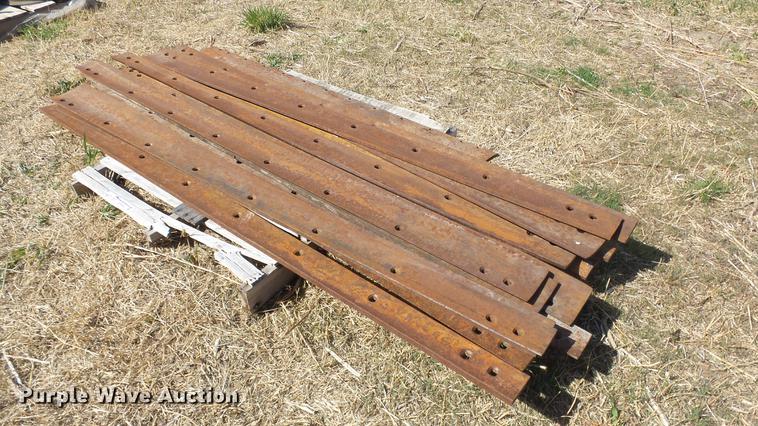 image for item EX9043 Approximately 15 motor grader cutting edges