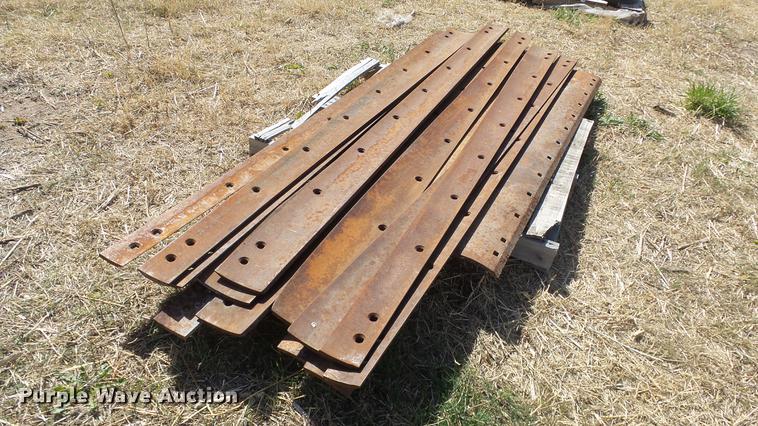 image for item EX9043 Approximately 15 motor grader cutting edges