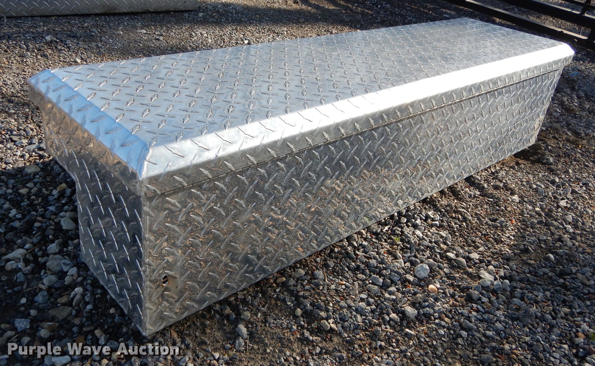 Automotive accessories in Westmoreland, KS Item EN9197 sold Purple Wave