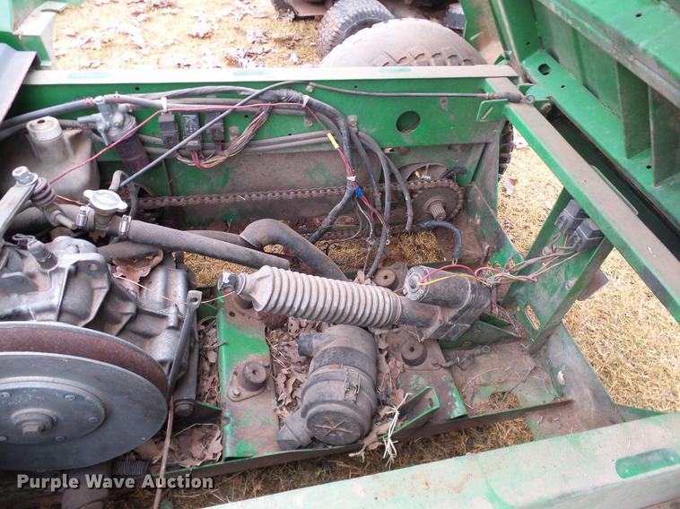 image for item AO9359 2000 John Deere Gator utility vehicle