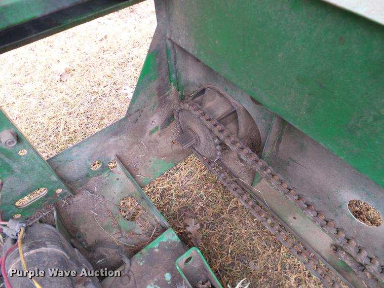 image for item AO9359 2000 John Deere Gator utility vehicle