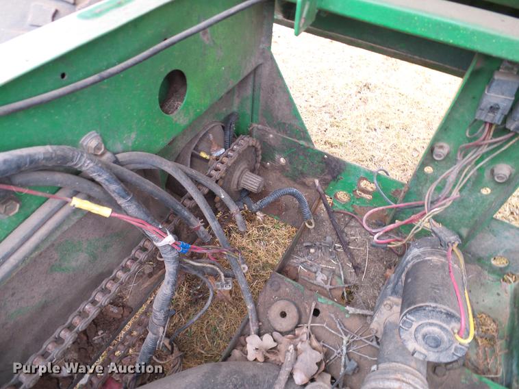 image for item AO9359 2000 John Deere Gator utility vehicle