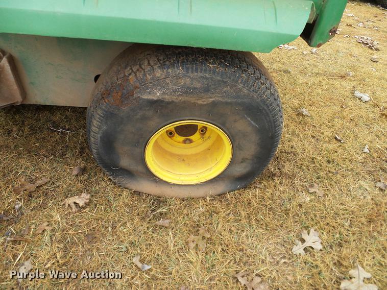 image for item AO9359 2000 John Deere Gator utility vehicle