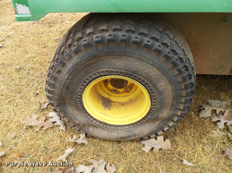 image for item AO9359 2000 John Deere Gator utility vehicle