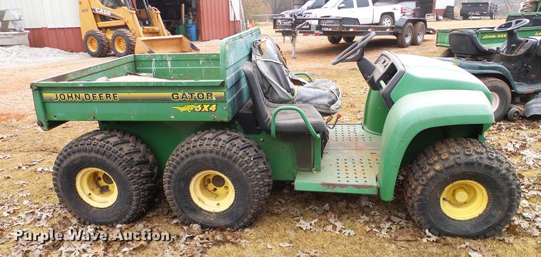 image for item AO9361 1996 John Deere Gator utility vehicle