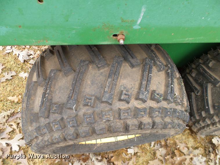 image for item AO9361 1996 John Deere Gator utility vehicle