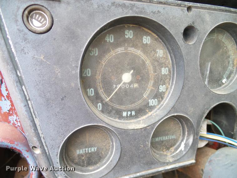 image for item AO9363 1972 GMC Jimmy pickup truck