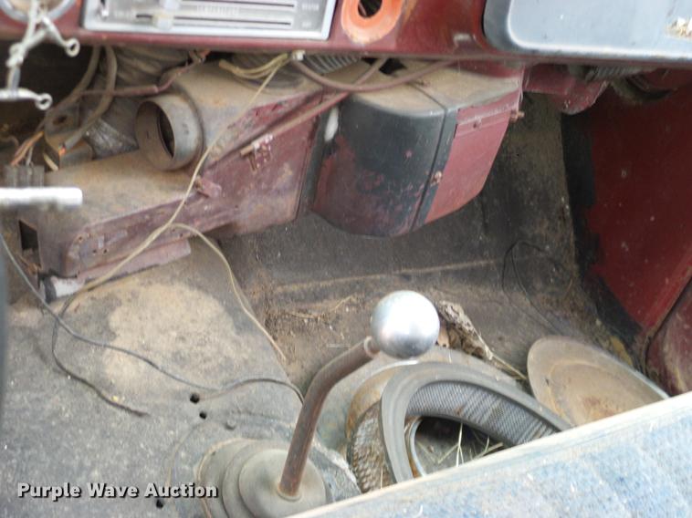 image for item AO9363 1972 GMC Jimmy pickup truck