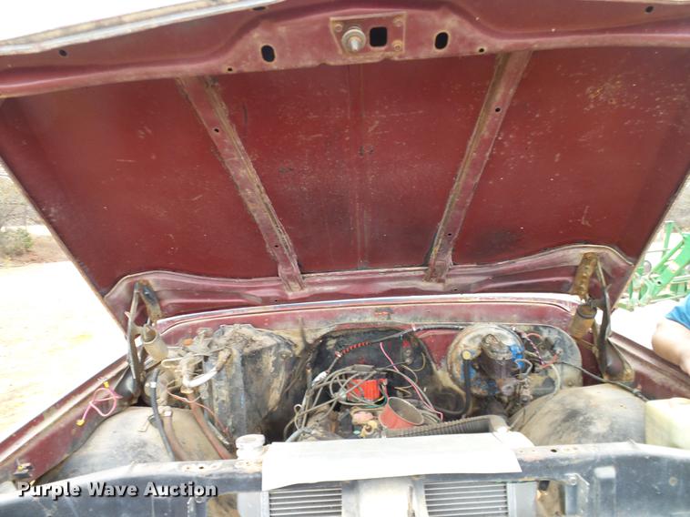 image for item AO9363 1972 GMC Jimmy pickup truck