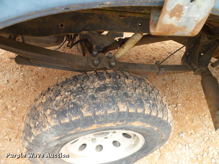 image for item AO9363 1972 GMC Jimmy pickup truck