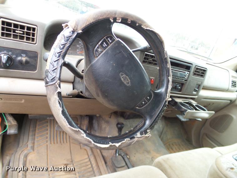 image for item AO9372 2000 Ford F350 Super Duty flatbed pickup truck