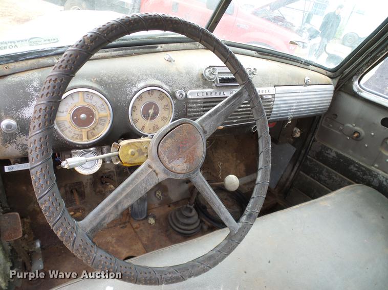 image for item AO9377 1949 GMC 100 pickup truck