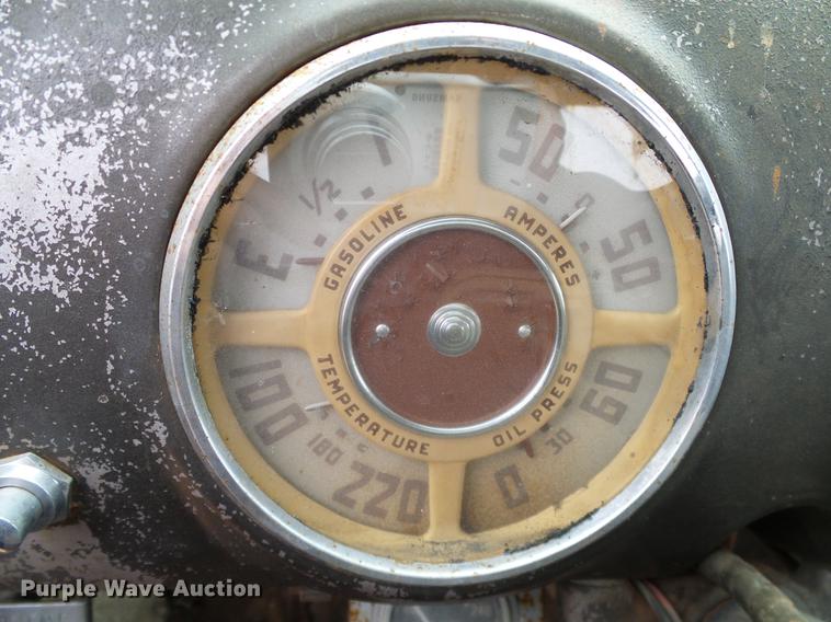 image for item AO9377 1949 GMC 100 pickup truck