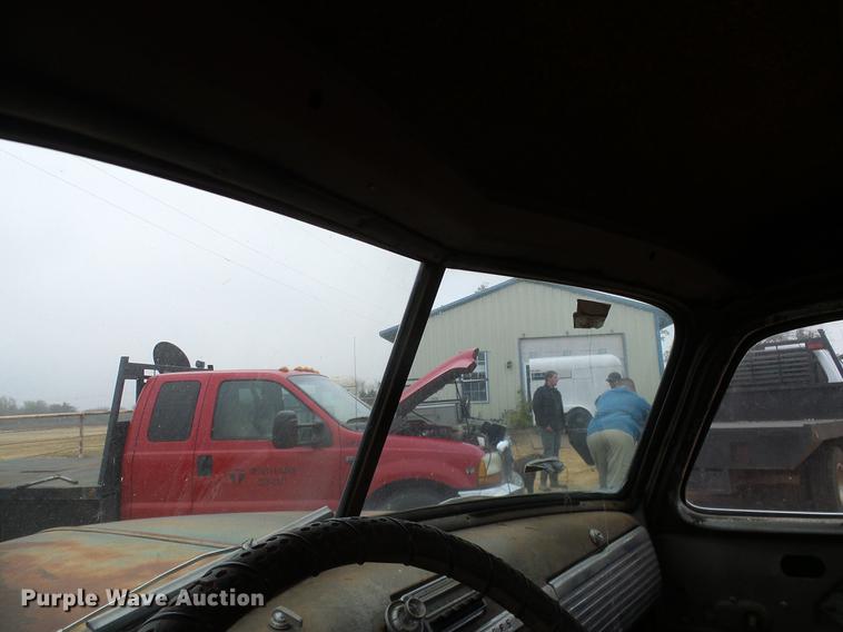 image for item AO9377 1949 GMC 100 pickup truck