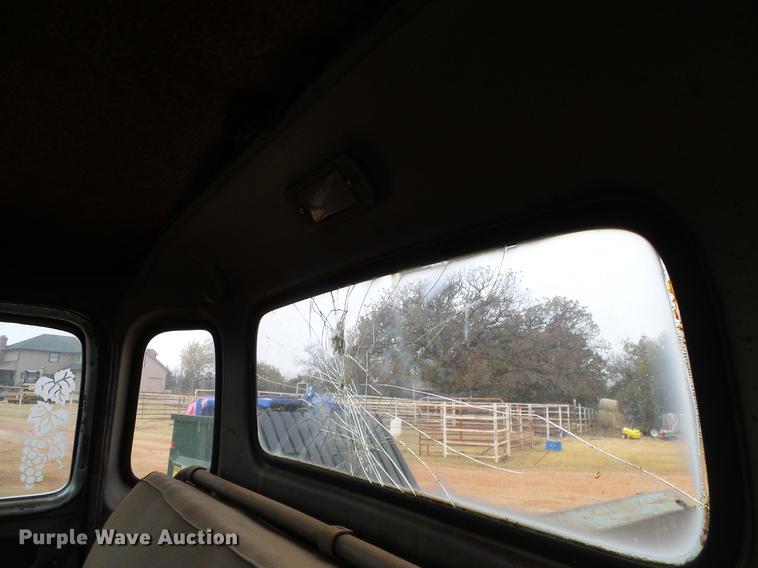 image for item AO9377 1949 GMC 100 pickup truck