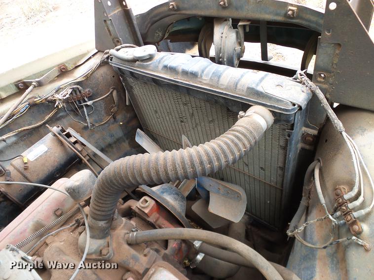 image for item AO9377 1949 GMC 100 pickup truck