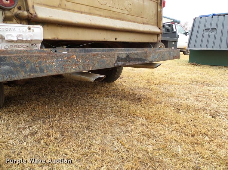 image for item AO9377 1949 GMC 100 pickup truck