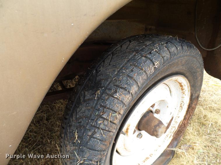 image for item AO9377 1949 GMC 100 pickup truck