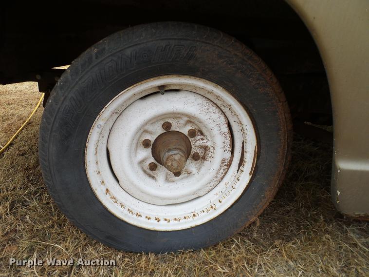 image for item AO9377 1949 GMC 100 pickup truck