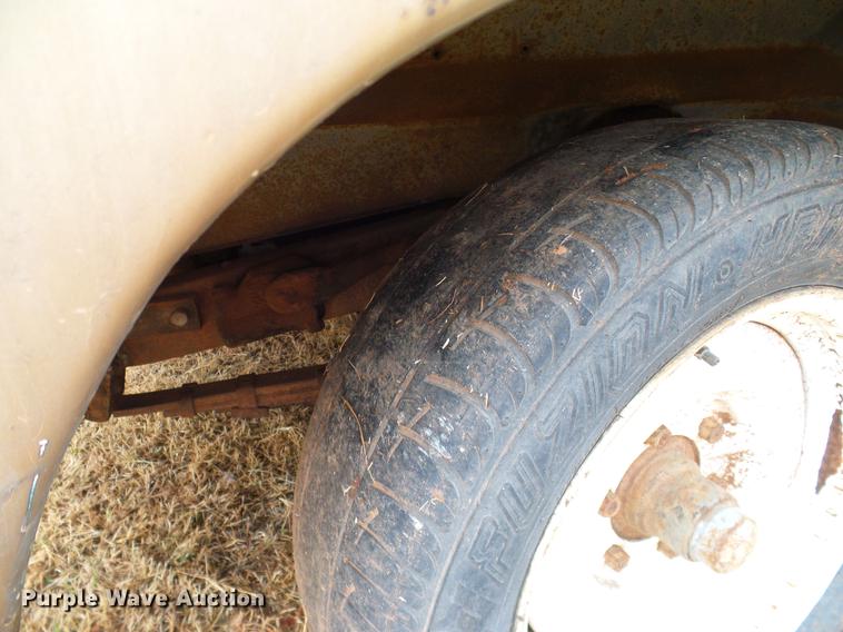 image for item AO9377 1949 GMC 100 pickup truck