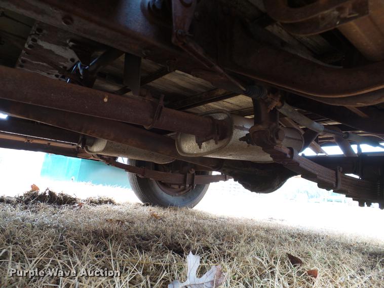 image for item AO9377 1949 GMC 100 pickup truck