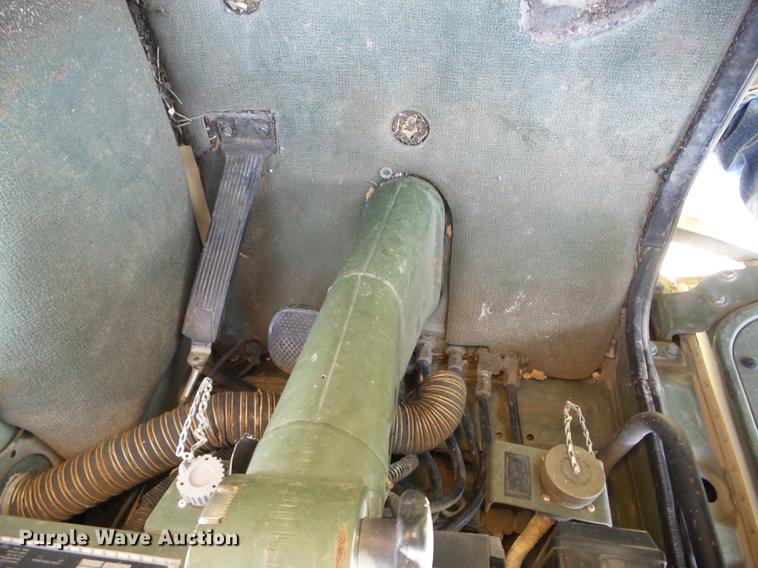 image for item AY9554 1998 Stewart Stevenson M-1078 flatbed truck