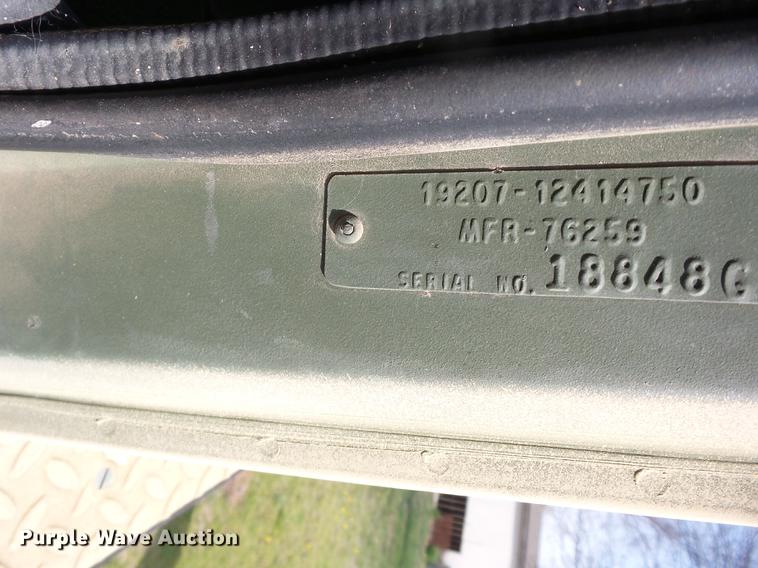 image for item AY9554 1998 Stewart Stevenson M-1078 flatbed truck