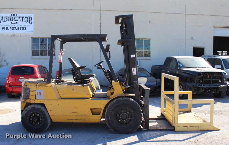 image for item BE9373 Caterpillar BP40 forklift