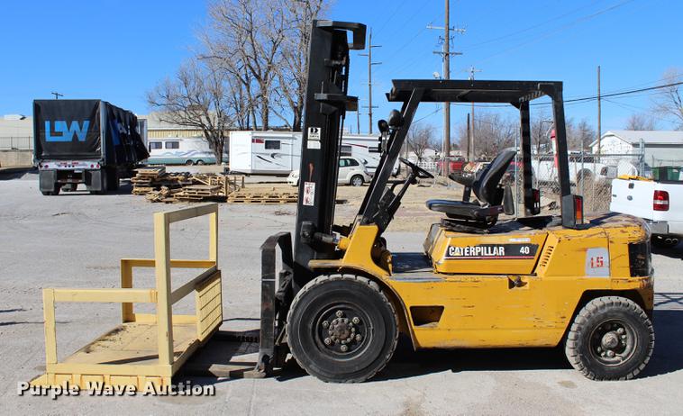 image for item BE9373 Caterpillar BP40 forklift