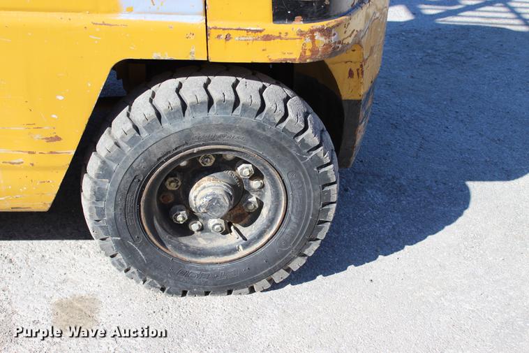 image for item BE9373 Caterpillar BP40 forklift