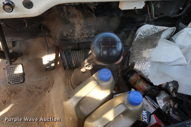 image for item DA0769 1979 Ford F800 flatbed truck with crane