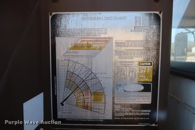 image for item DA0769 1979 Ford F800 flatbed truck with crane