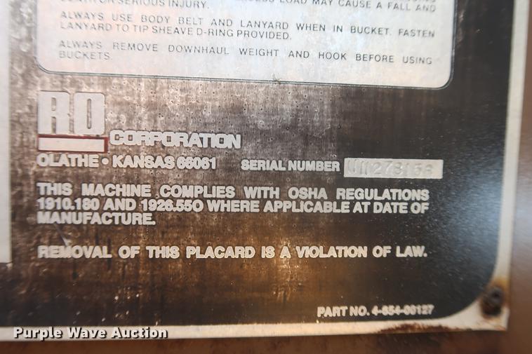 image for item DA0769 1979 Ford F800 flatbed truck with crane