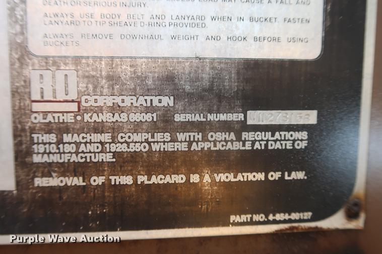 image for item DA0769 1979 Ford F800 flatbed truck with crane