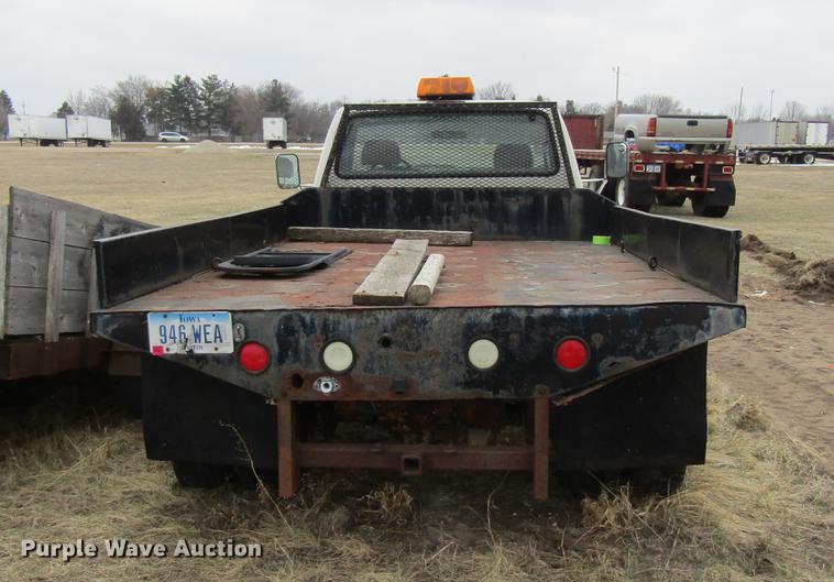 image for item DA3576 1994 Ford F450 Super Duty flatbed truck