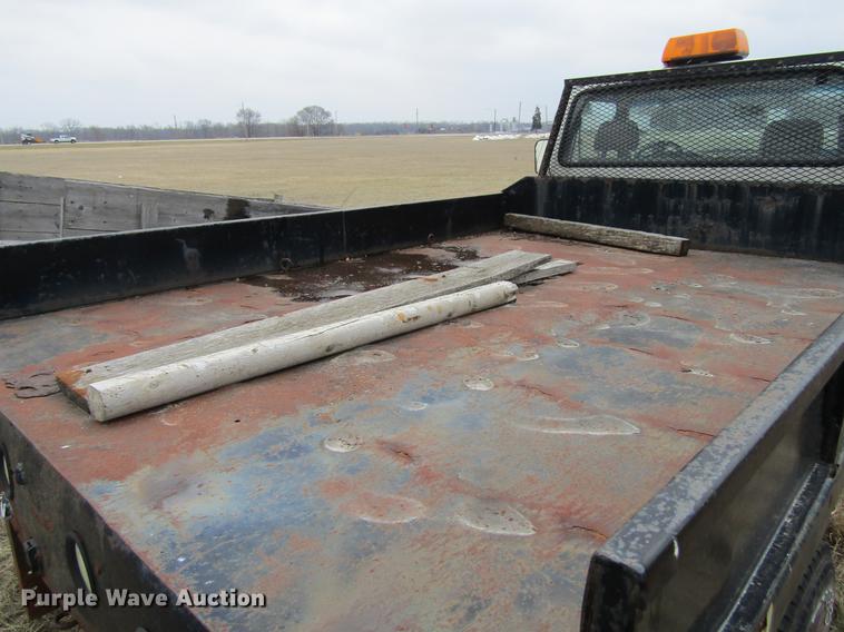 image for item DA3576 1994 Ford F450 Super Duty flatbed truck