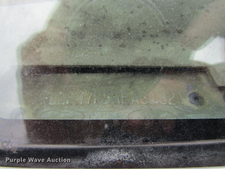 image for item DA3576 1994 Ford F450 Super Duty flatbed truck