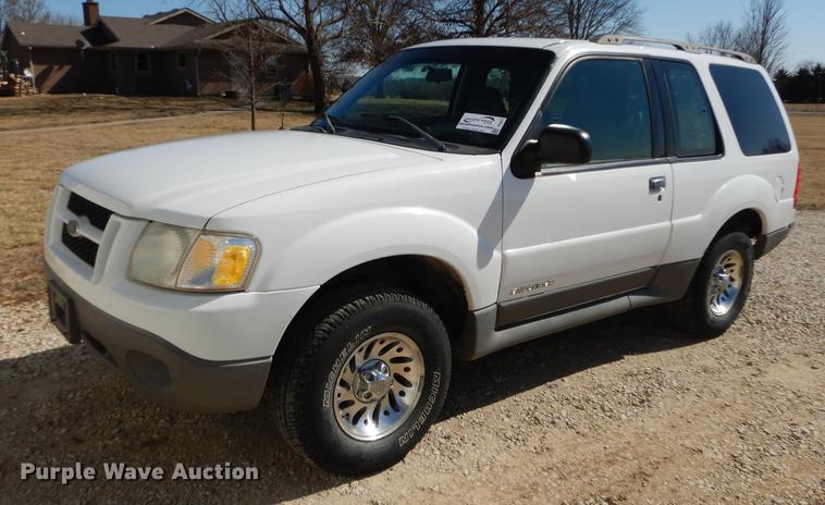image for item DC0327 2001 Ford Explorer Sport SUV