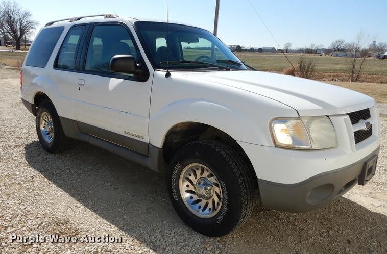 image for item DC0327 2001 Ford Explorer Sport SUV
