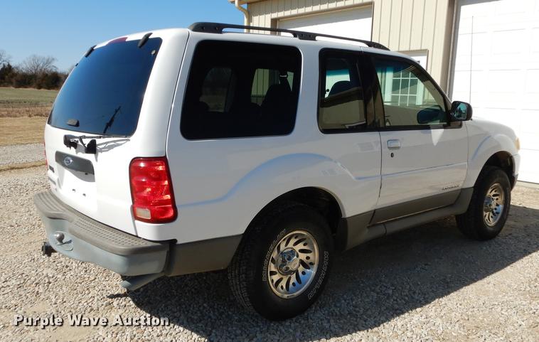 image for item DC0327 2001 Ford Explorer Sport SUV