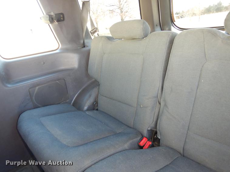 image for item DC0327 2001 Ford Explorer Sport SUV