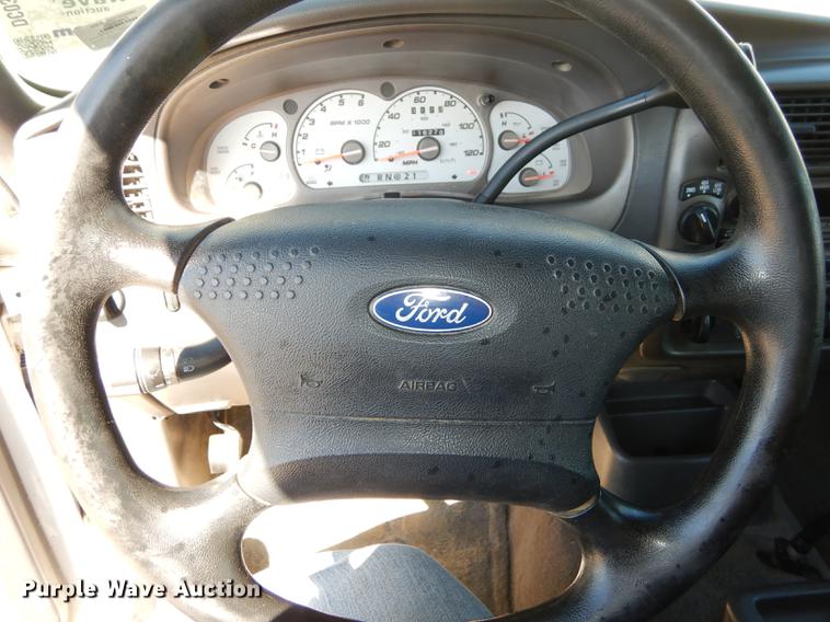 image for item DC0327 2001 Ford Explorer Sport SUV