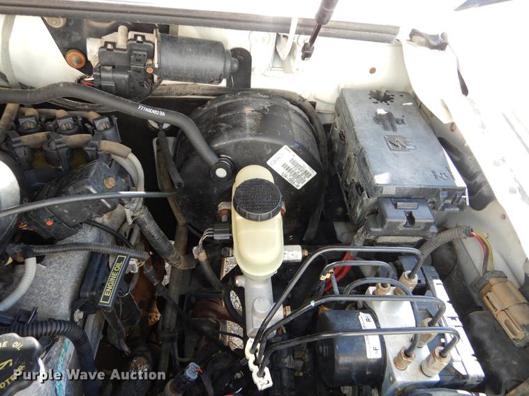 image for item DC0327 2001 Ford Explorer Sport SUV