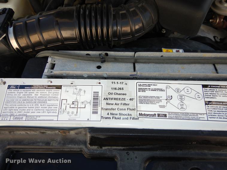 image for item DC0327 2001 Ford Explorer Sport SUV