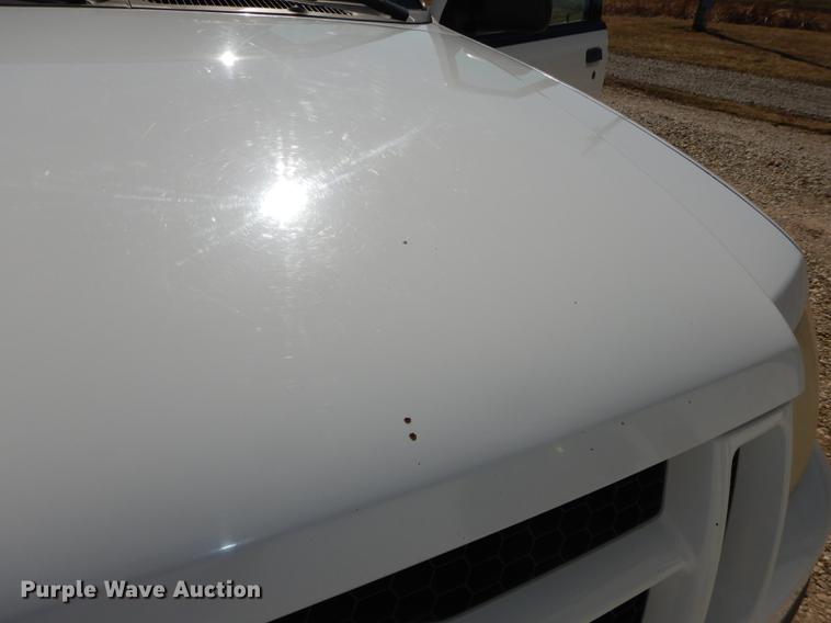 image for item DC0327 2001 Ford Explorer Sport SUV