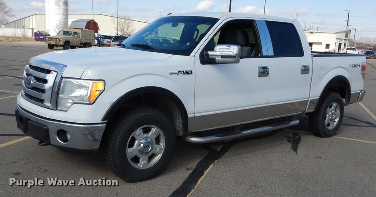 image for item DC0404 2011 Ford F150 XLT SuperCrew pickup truck