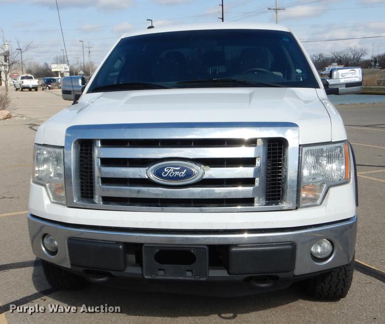 image for item DC0404 2011 Ford F150 XLT SuperCrew pickup truck